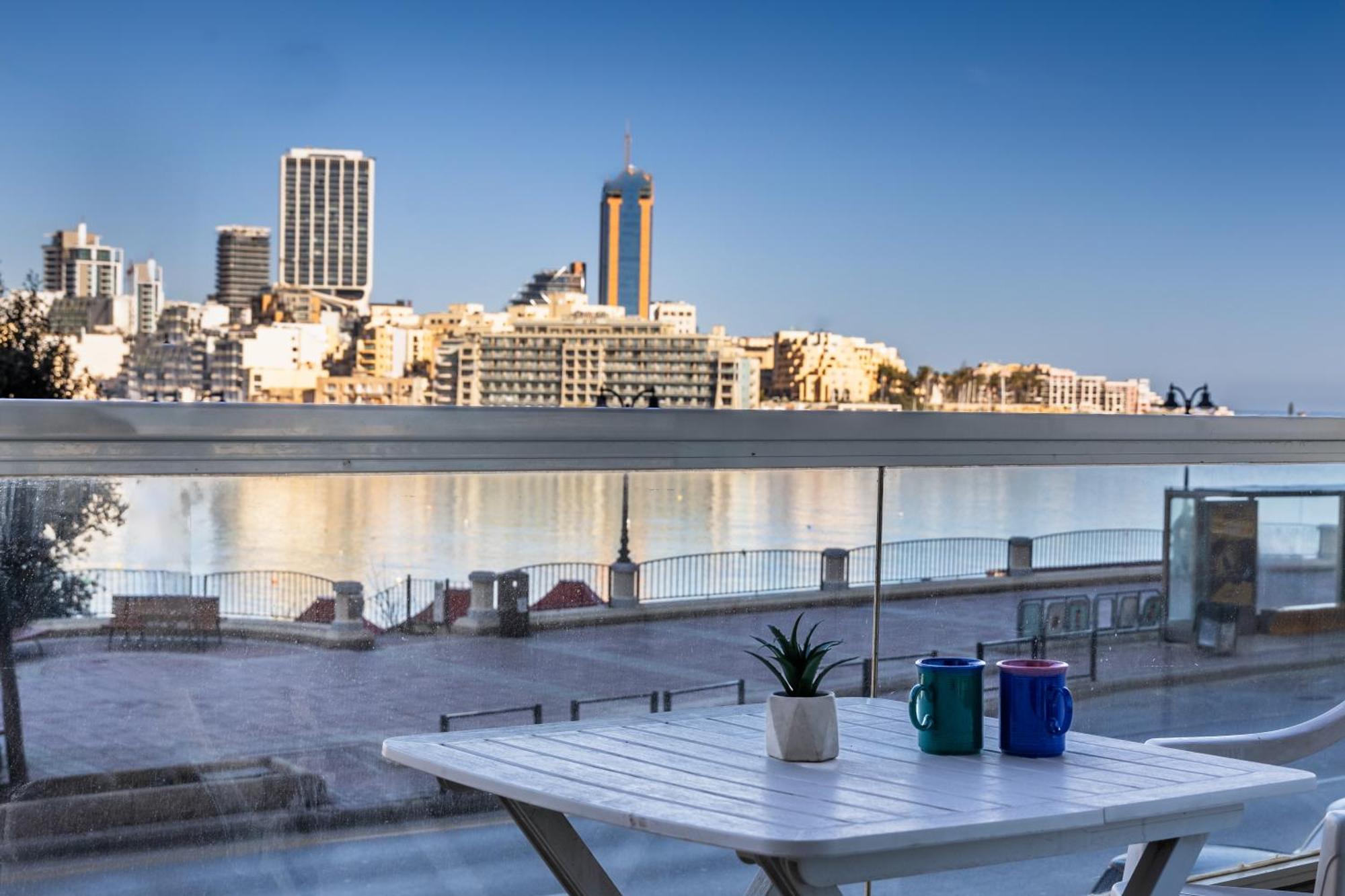 Stunning - Sunnyside 3-Bedroom Sliema Exterior photo